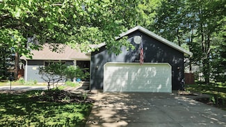 507 Chippewa Trail, Houghton Lake, MI 48651