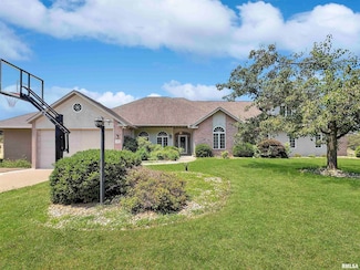 11801 N Deerfield Dr, Dunlap, IL 61525