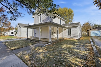 1006 S East St, Bloomington, IL 61701