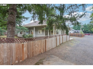 230 W Holley Rd, Sweet Home, OR 97386