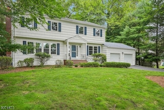 743 Birchwood Dr, Wyckoff, NJ 07481