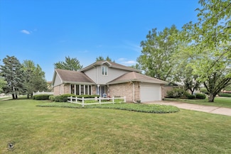 8025 Shoshone Trail, Tinley Park, IL 60477