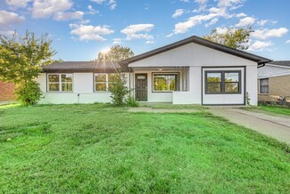 1618 SW 3rd St, Grand Prairie, TX 75051