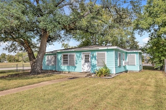 3103 Avenue H, Dickinson, TX 77539