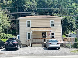 3392 Earl L Core Rd, Morgantown, WV 26508