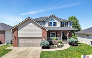7627 S 38th St, Lincoln, NE 68516