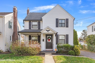 68 W George St, Freehold, NJ 07728