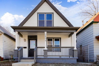 2804 Summit St, Kansas City, MO 64108