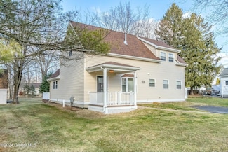 11 Kellogg Ave, Colonie, NY 12304