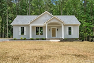 8007 Patrick Henry Hwy, Crewe, VA 23930