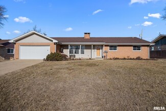 1803 W Lamont Ave, Peoria, IL 61614