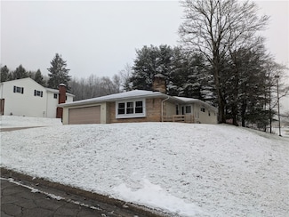 2 Laurel Dr, Bradford, PA 16701