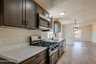 6941 W Kay Lynn Dr, Tucson, AZ 85735