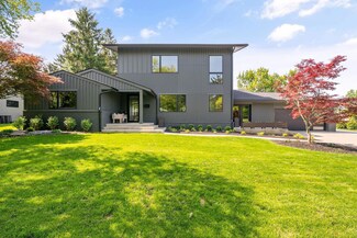 2777 Donna Dr, Columbus, OH 43220