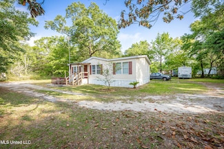 8708 Maple Ave, Ocean Springs, MS 39564