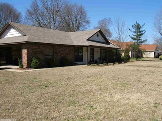 21 Manchester Dr, Conway, AR 72034