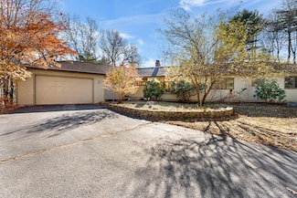 84 Davison Dr, Lincoln, MA 01773