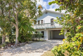 3714 Pine St, Big Pine Key, FL 33043