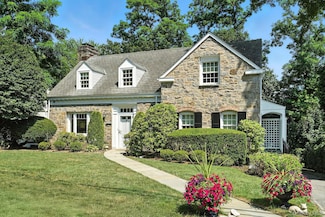 14 Ridgecrest E, Scarsdale, NY 10583