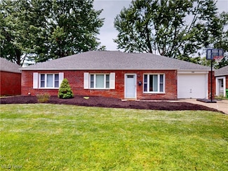 586 Birch Ave, Euclid, OH 44132