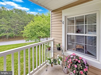 1 Ginford Place Unit 202, Catonsville, MD 21228