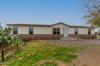 40421 N 253rd Ave, Morristown, AZ 85342