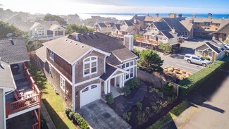 159 W Nelchena St, Cannon Beach, OR 97110
