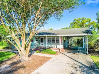 1371 Sheridan St SW, Winter Haven, FL 33880