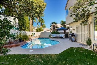 9608 Crystal Cup Cir, Las Vegas, NV 89117