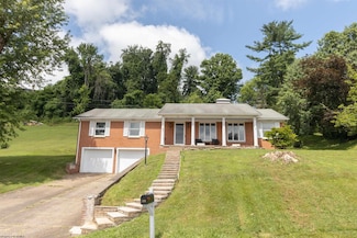 203 Emerson Rd, Clarksburg, WV 26301