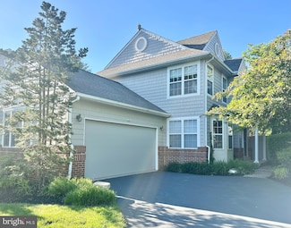 540 Palmer Farm Dr, Yardley, PA 19067
