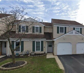 826 Texas Ct, Carol Stream, IL 60188