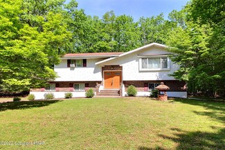 240 Deibert Dr, Stroudsburg, PA 18360