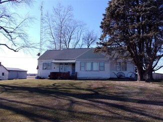 3259 N 50 St, Nokomis, IL 62075
