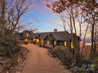 96 Moltz Ct, Lake Toxaway, NC 28747