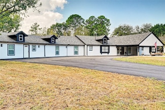 6 Oak Hollow Cir, Cypress, TX 77429