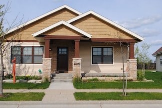 1220 Jacob Dr, Prairie Du Sac, WI 53578