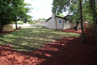 3060 Hill Grove Ave, Columbus, OH 43223