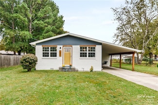 1305 SE Benton St, Bentonville, AR 72712