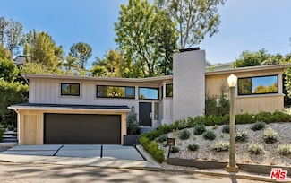 3141 Lake Hollywood Dr, Los Angeles, CA 90068