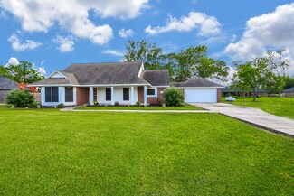 6002 Redfish Run, Baytown, TX 77523