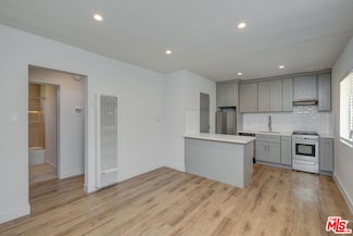 4136 Grand View Blvd Unit 19, Los Angeles, CA 90066