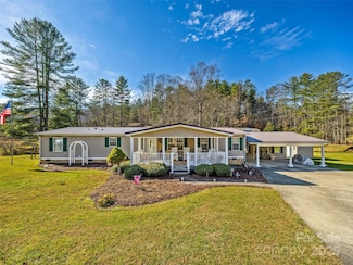 422 Battle Creek Rd, Horse Shoe, NC 28742
