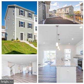 33 Brookfield Mews, Ranson, WV 25438