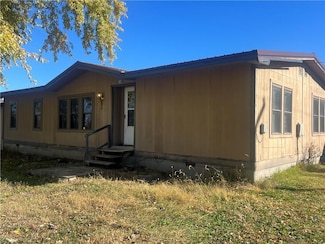 1407 S Lincoln Ave, La Harpe, KS 66751