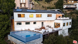 8744 Skyline Dr, Los Angeles, CA 90046