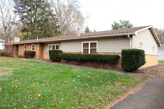 8304 Sharon Ave NW, North Canton, OH 44720