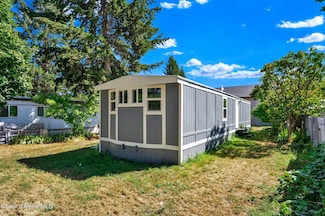 28 E Walrose Loop, Hayden Lake, ID 83835