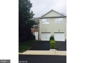 118 Tulip Ln, Ewing, NJ 08638