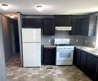 26131 Dequindre Rd Unit 248, Madison Heights, MI 48071